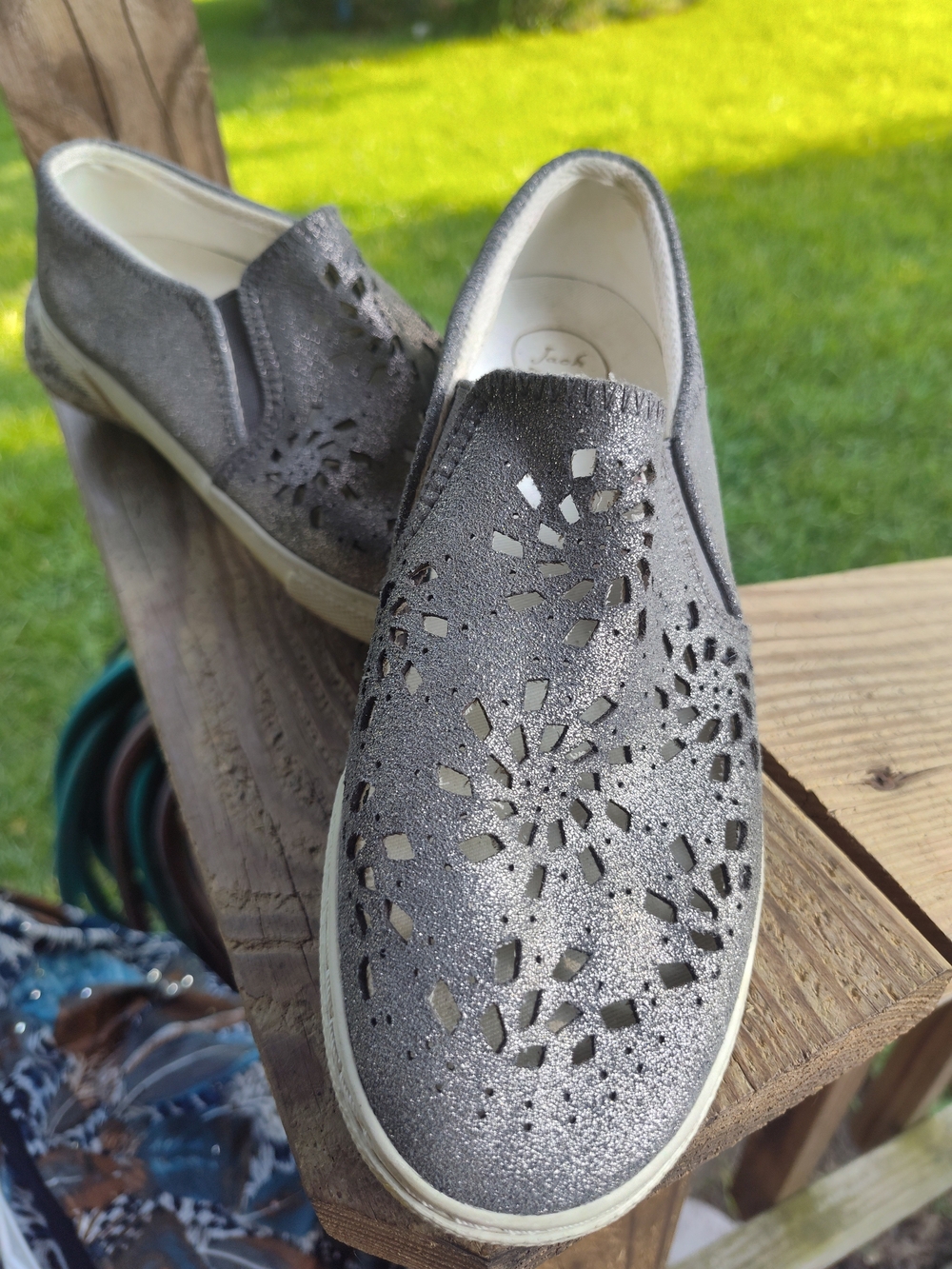 Women's Grey Slip-On Laser-Cut Casual Sneakers Size 7